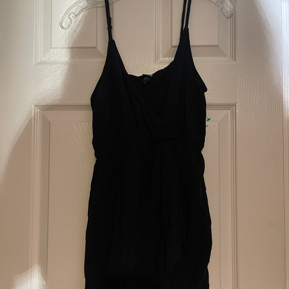 Black Sleeveless Wrap romper shorts